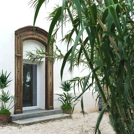 Naturarte Bed & Breakfast 2*